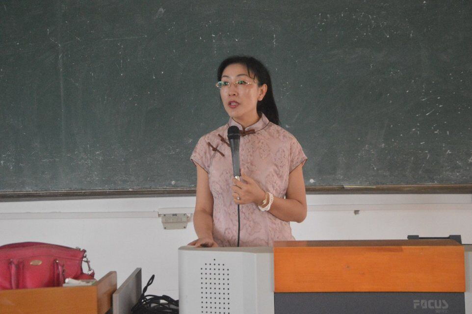 青年之声·教育与心理学院举办《基于ADRE教学模式下的大学生创新创业思路探索》讲座