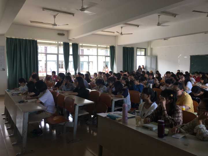 青年之声·记海南师范大学榕树讲座之“后理论时代的性别研究”